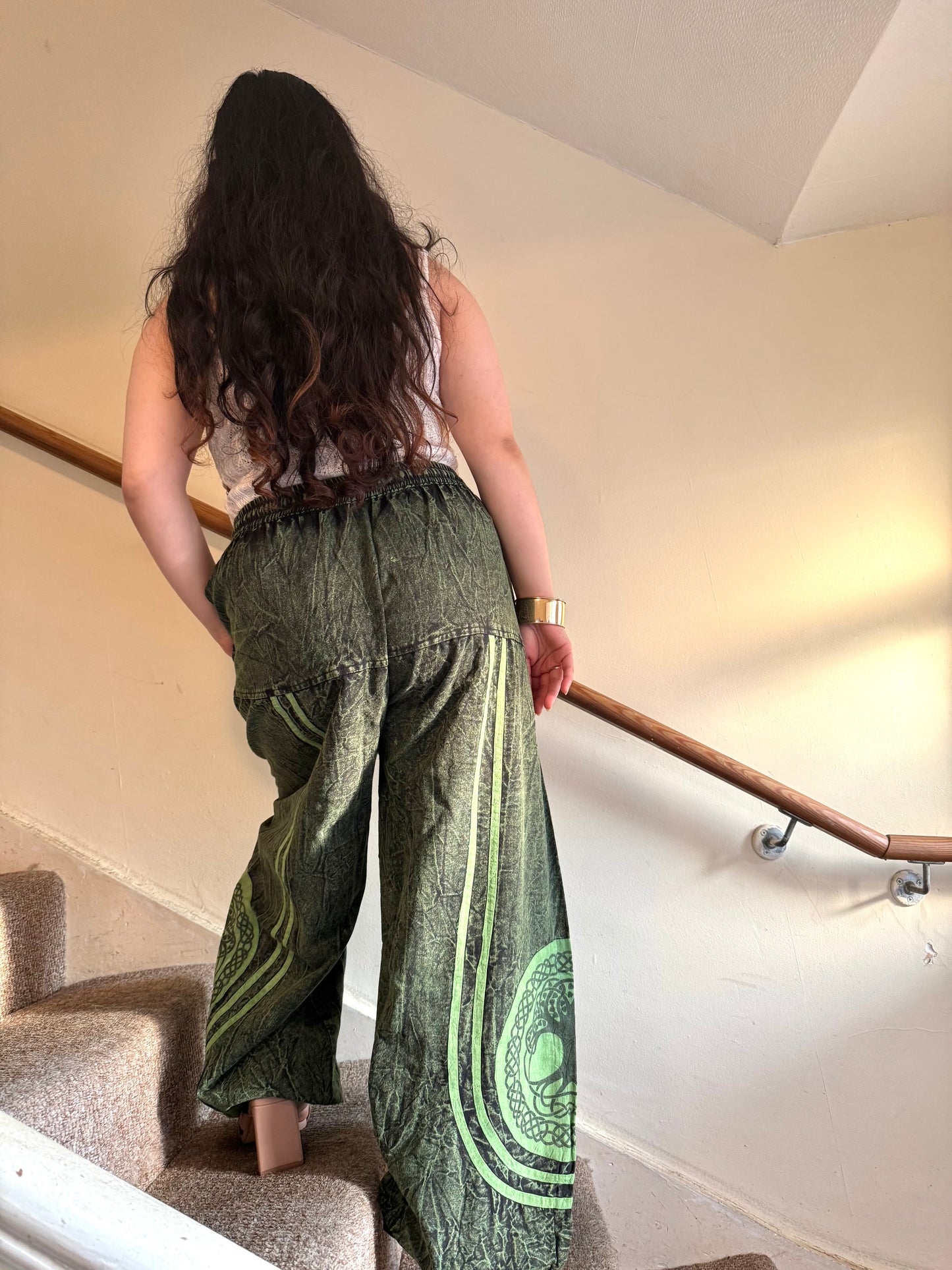 🌈 “Flowy, comfy & full of boho charm 🌿 Perfect for yoga, travel, or chill days — made with love in Nepal 💫 #BohoHaremPants #EthicalFashion”